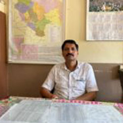 Dr. Vijay Thakur